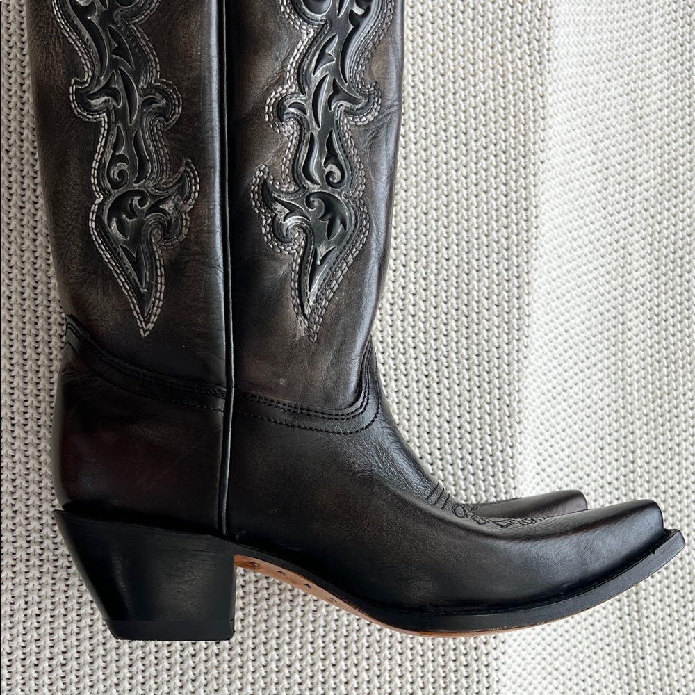 Corral Dark Brown Heeled Boots with Embroidered Design - Picture 7 of 12